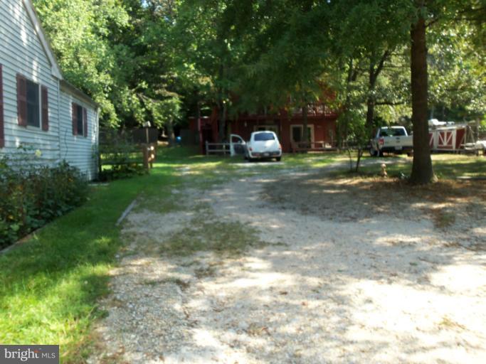 10159 Guilford Road Jessup, MD 20794 - Photo 10 of 17 Driveway
