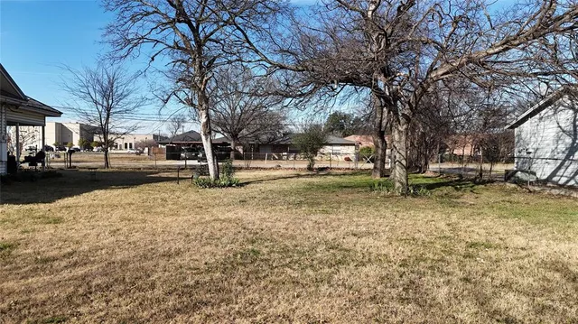 $350,000 | 213 West Eldred Street, Unit 1, Burleson, TX 76028