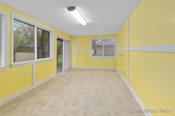 $119,900 | 6429 Rosedale Road, Lansing, MI 48911