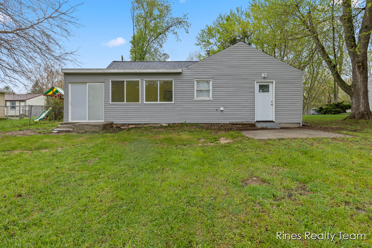 6429 Rosedale Road Lansing, MI 48911 - Photo 17 of 19 6429 Rosedale 1018