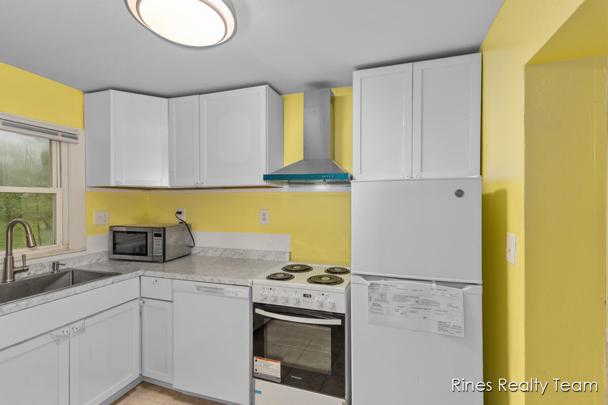 6429 Rosedale Road Lansing, MI 48911 - Photo 9 of 19 6429 Rosedale 1009