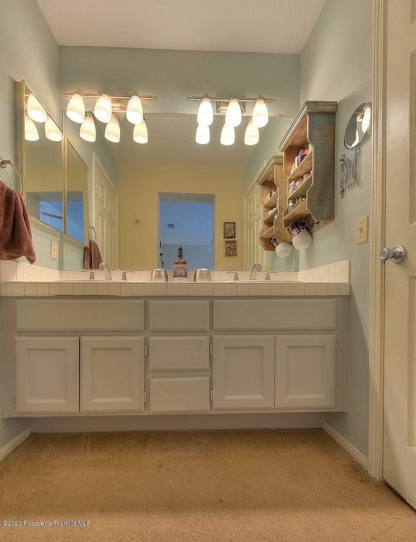2871 Ashley Drive Pasadena, CA 91107 - Photo 13 of 20 Master Bathroom (1 of 3)