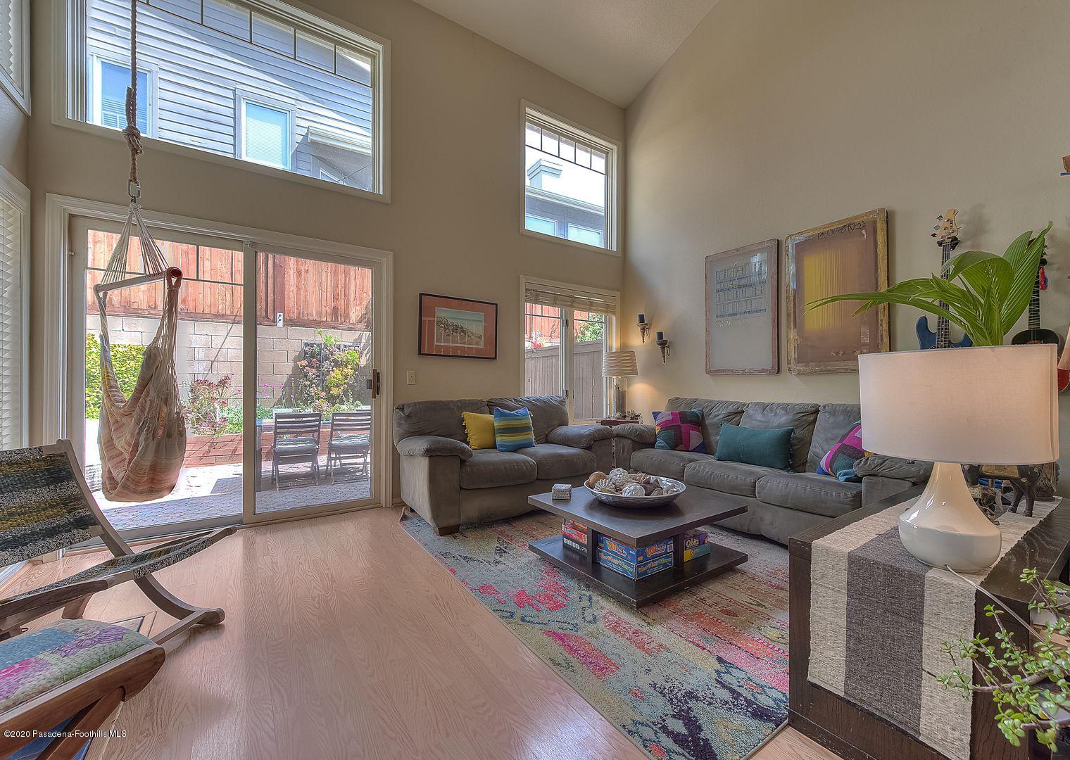 2871 Ashley Drive Pasadena, CA 91107 - Photo 7 of 20 Living Room (4 of 10)