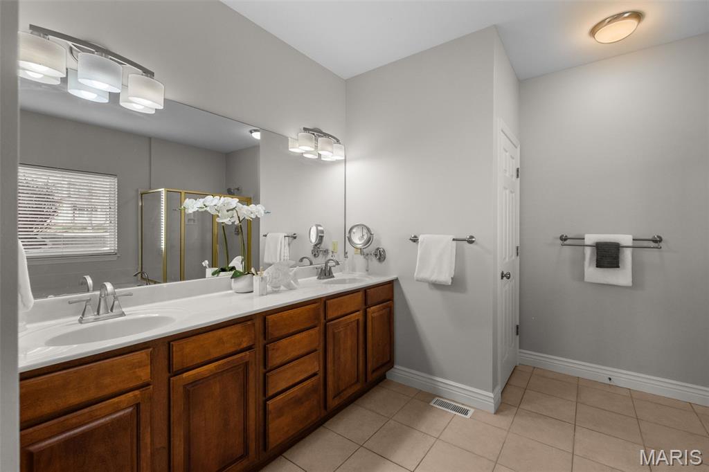 332 Remington Way Drive Ballwin, MO 63021 - Photo 16 of 37