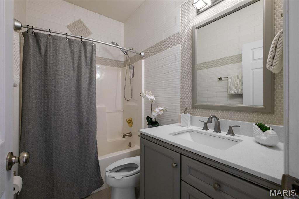 332 Remington Way Drive Ballwin, MO 63021 - Photo 20 of 37