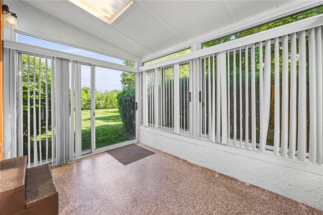 824 Hamlin Parma Townline Road Parma, NY 14468 - Photo 21 of 36 Small Sunroom