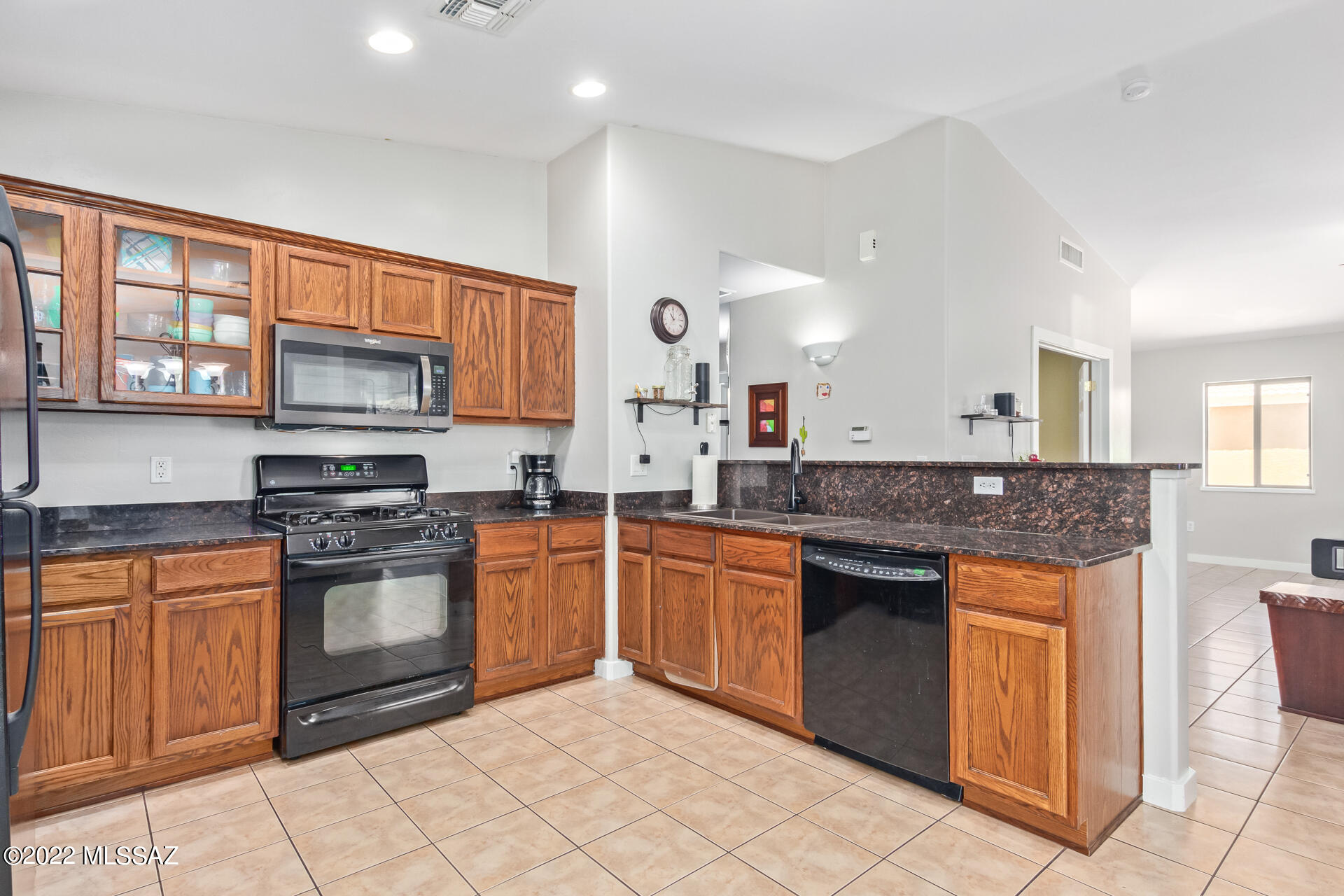 535 South Sweet Ridge Drive Vail, AZ 85641 - Photo 13 of 29