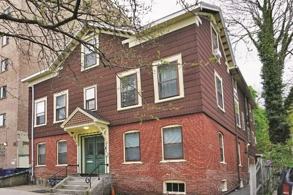 $1,995 | 10 Smith Avenue, Unit 1R, Somerville, MA 02143