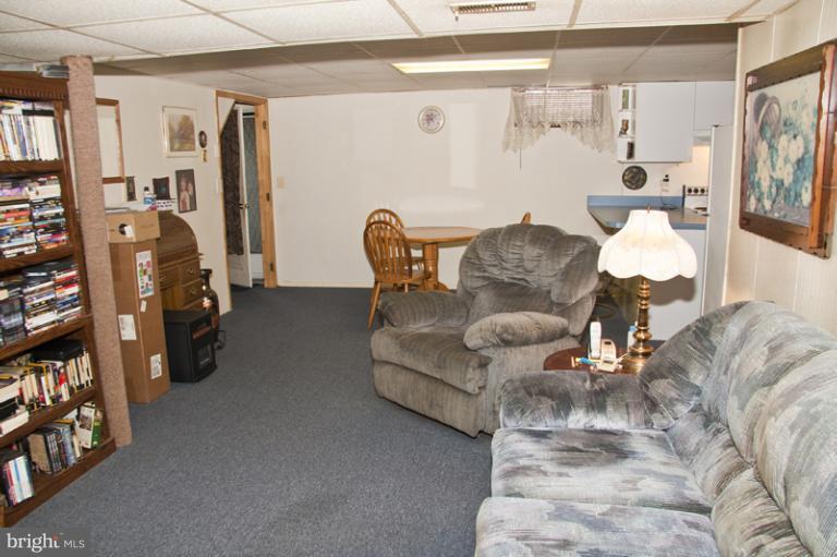 353 Stillwater Road Essex, MD 21221 - Photo 18 of 29 Living Room
