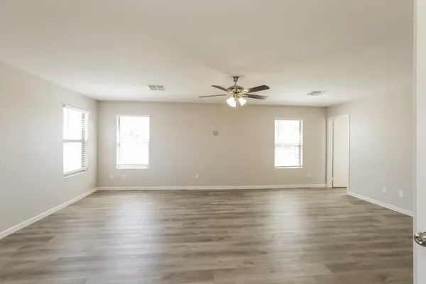 $2,435 | 2217 East 35th Avenue, Apache Junction, AZ 85119