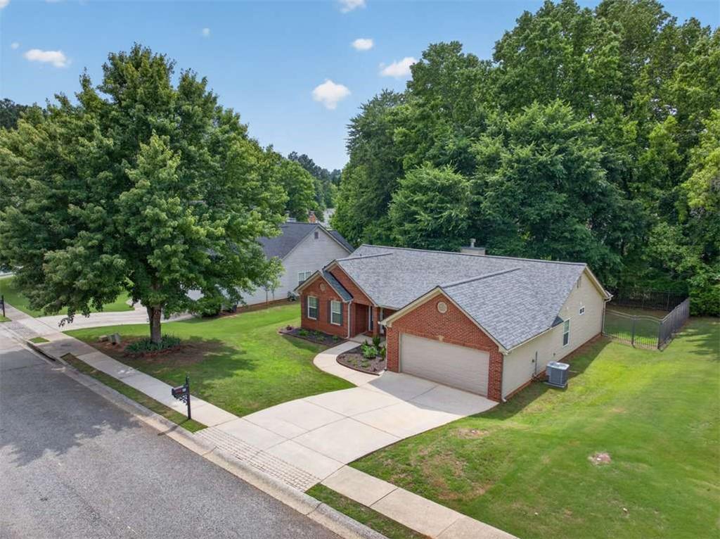 69 Red Bud Road Jefferson, GA 30549 - Photo 2 of 45