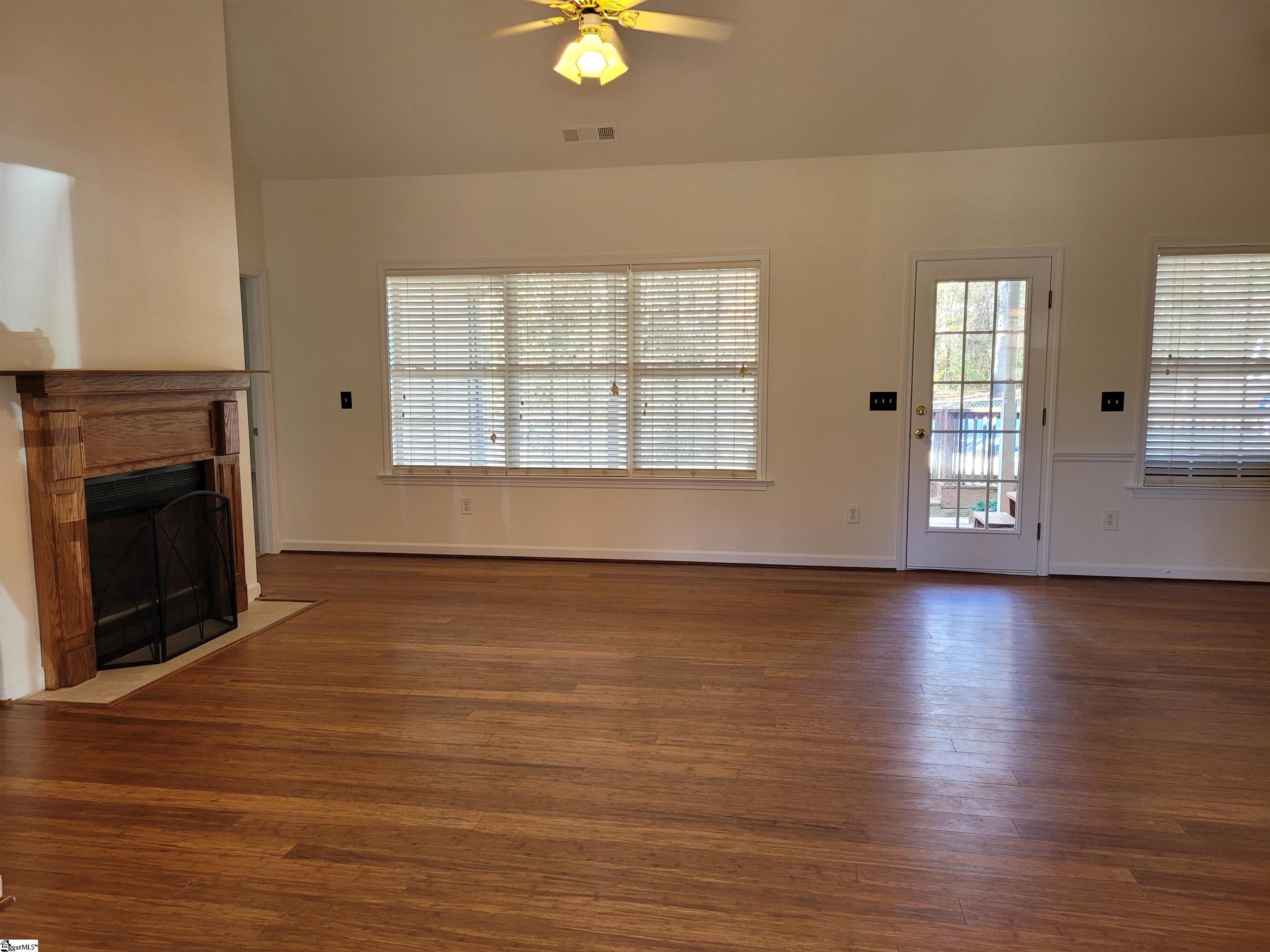 828 Pope Field Road Easley, SC 29642 - Photo 6 of 19 Gallery Image 6