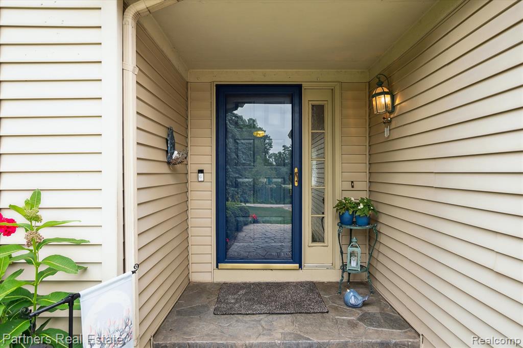 1369 Hunter Road Brighton, MI 48114 - Photo 7 of 50