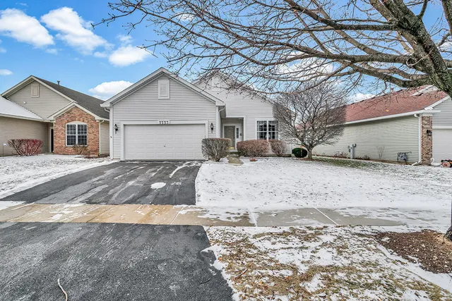 $359,900 | 1553 Benzie Circle, Romeoville, IL 60446