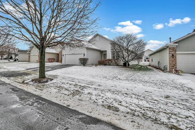 $359,900 | 1553 Benzie Circle, Romeoville, IL 60446