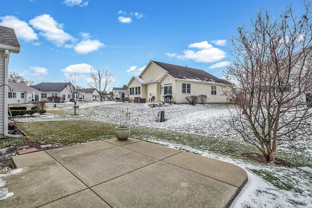 $359,900 | 1553 Benzie Circle, Romeoville, IL 60446