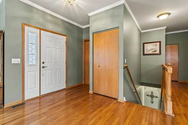 $359,900 | 1553 Benzie Circle, Romeoville, IL 60446