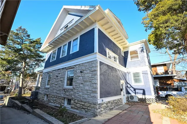 $525,000 | 3703 Pennsylvania Avenue, Kansas City, MO 64111