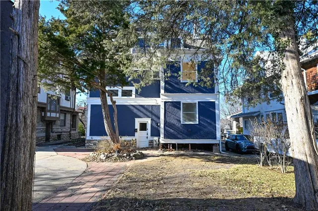 $525,000 | 3703 Pennsylvania Avenue, Kansas City, MO 64111