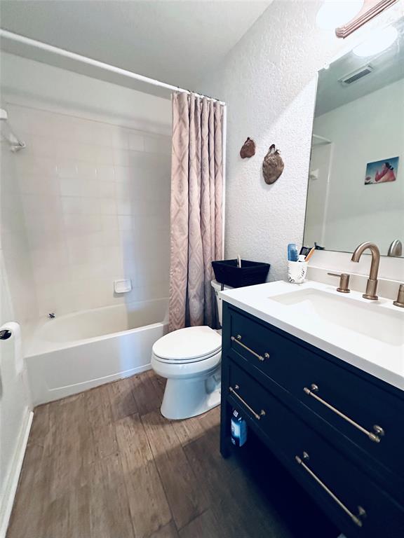 333 Lake Point Road Comanche, TX 76442 - Photo 10 of 17