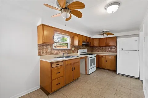 $140,000 | 912 Hillsboro Street, Pittsburgh, PA 15204