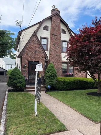 $618,000 | 12 Ferncliff Road, Bloomfield, NJ 07003