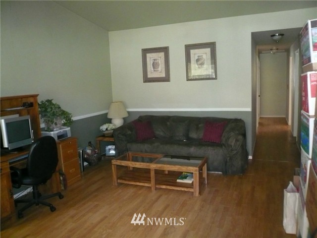 2130 186th Place Southeast Bothell, WA 98012 - Photo 3 of 7