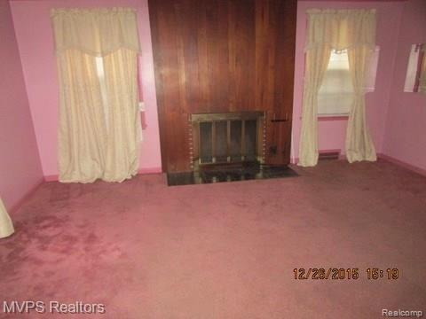 9917 Yorkshire Road Detroit, MI 48224 - Photo 5 of 11 img_8122.jpg