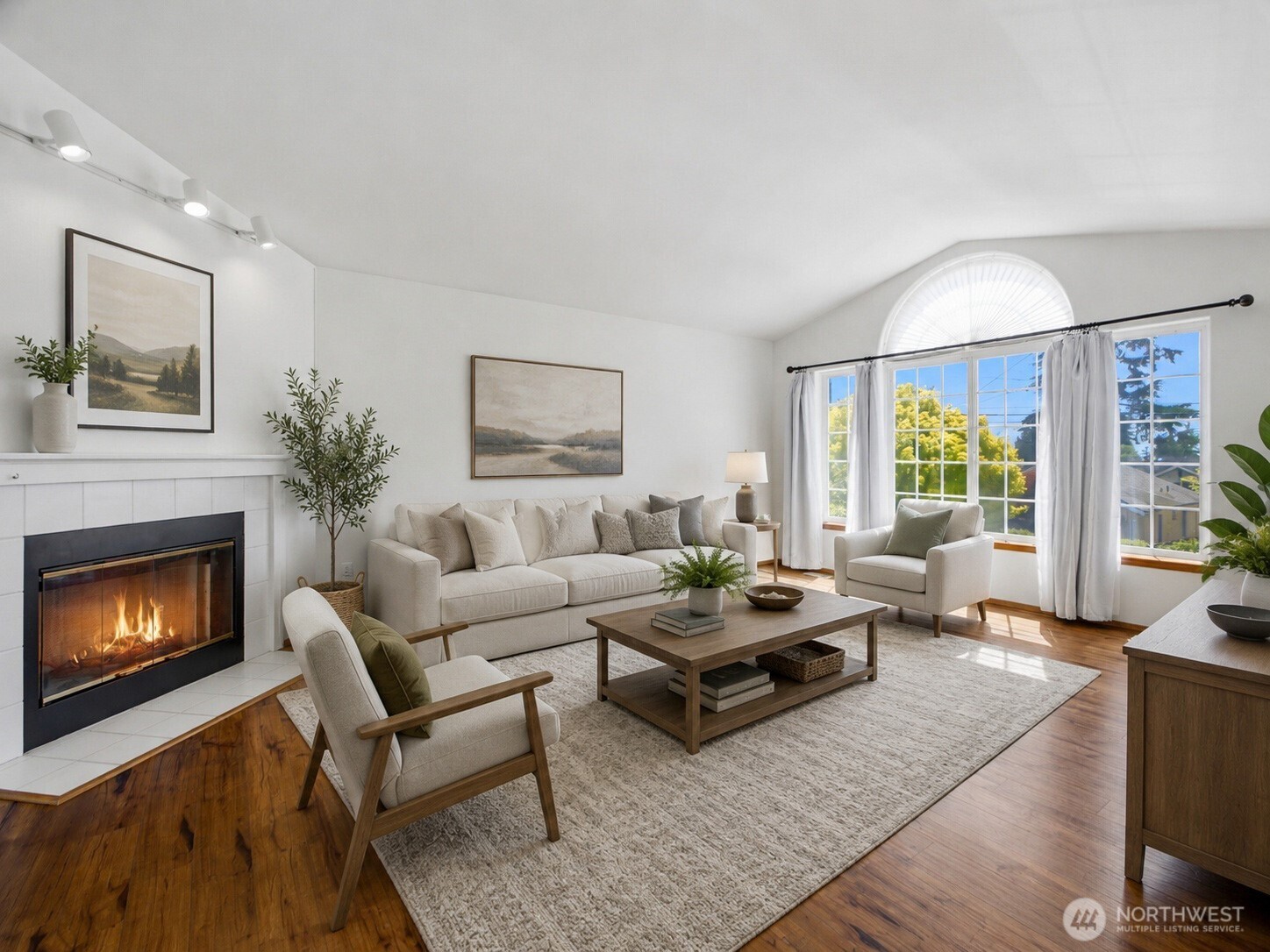 512 North 104th Street Seattle, WA 98133 - Photo 5 of 28