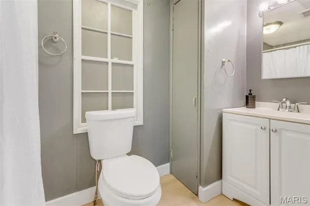 $124,300 | 3 Wabash Place, Belleville, IL 62220