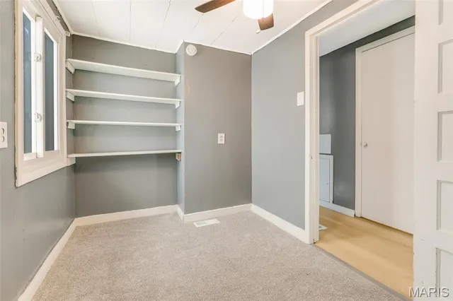 $124,300 | 3 Wabash Place, Belleville, IL 62220