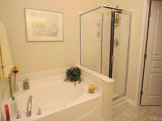 2308 Wispy Green Lane Raleigh, NC 27614 - Photo 6 of 7