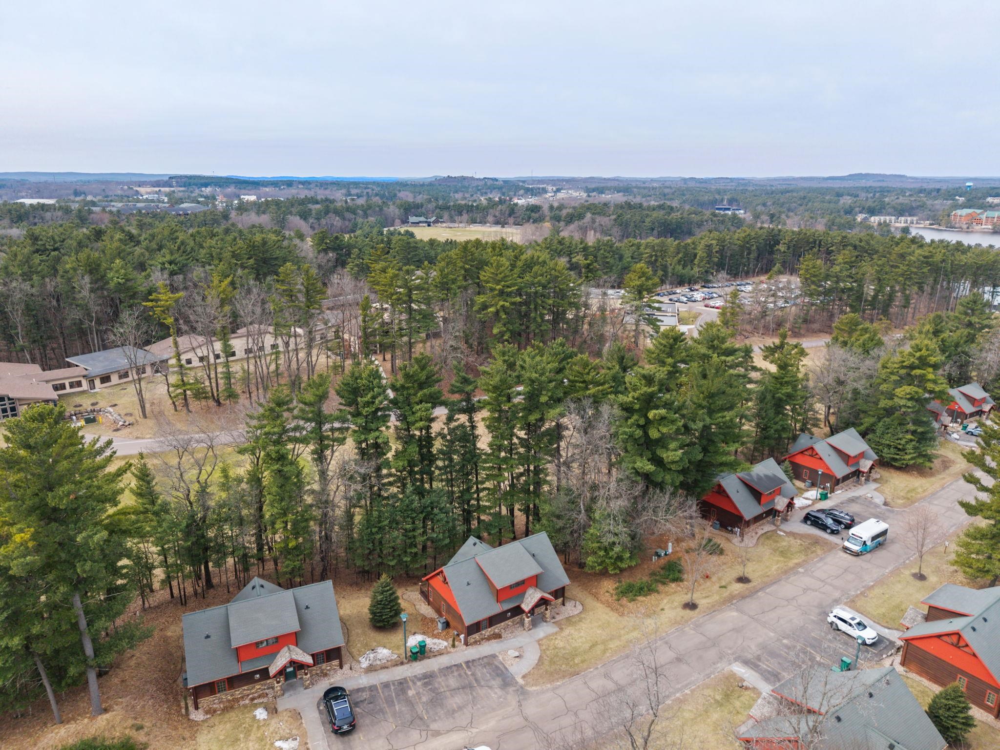 1050 Canyon Road, Unit 21 Lake Delton, WI 53913 - Photo 4 of 37