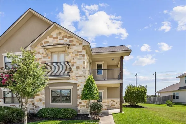 $1,800 | 1443 Buena Vista Drive, College Station, TX 77845