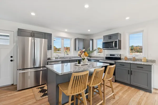 $419,900 | 19 Feldspar Lane, Unit 10, Cumberland Center, ME 04021