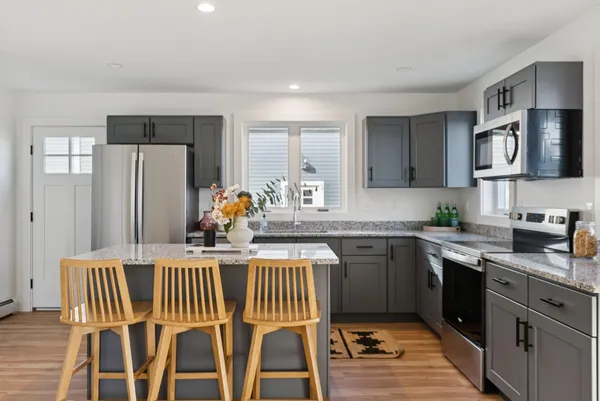 $419,900 | 19 Feldspar Lane, Unit 10, Cumberland Center, ME 04021