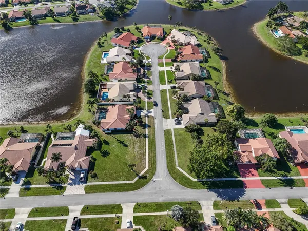 $5,000 | 11310 Lake Tree Court, Boca Raton, FL 33498