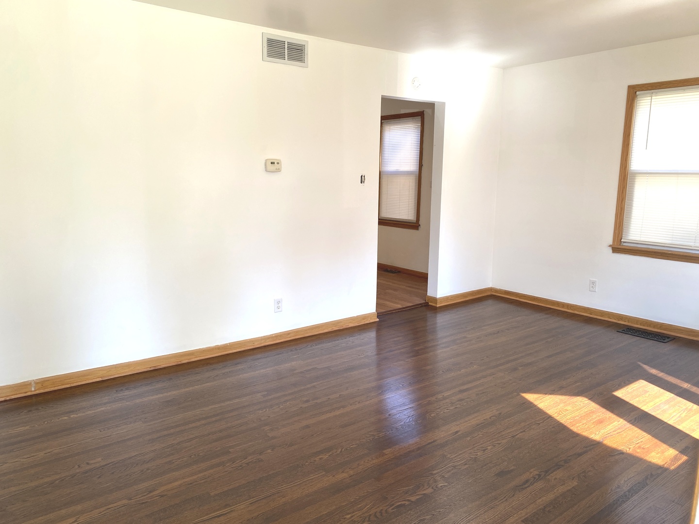 4916 South Lorel Avenue, Unit 1 Chicago, IL 60638 - Photo 3 of 10