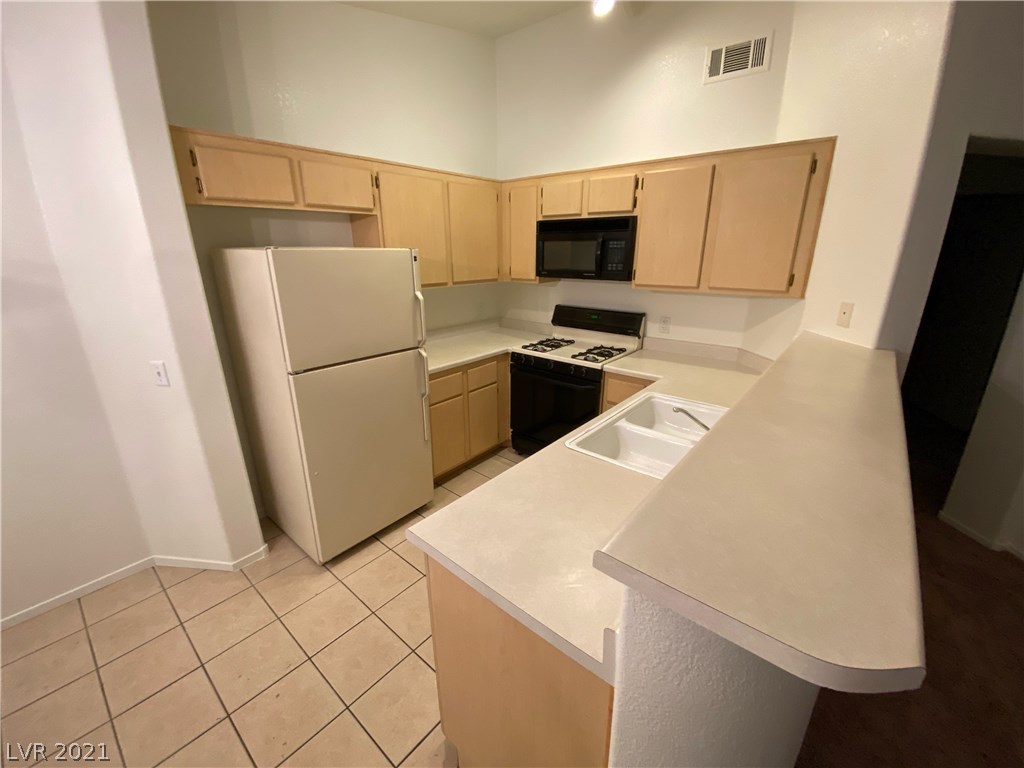 1881 West Alexander Road, Unit 2088 North Las Vegas, NV 89032 - Photo 6 of 28