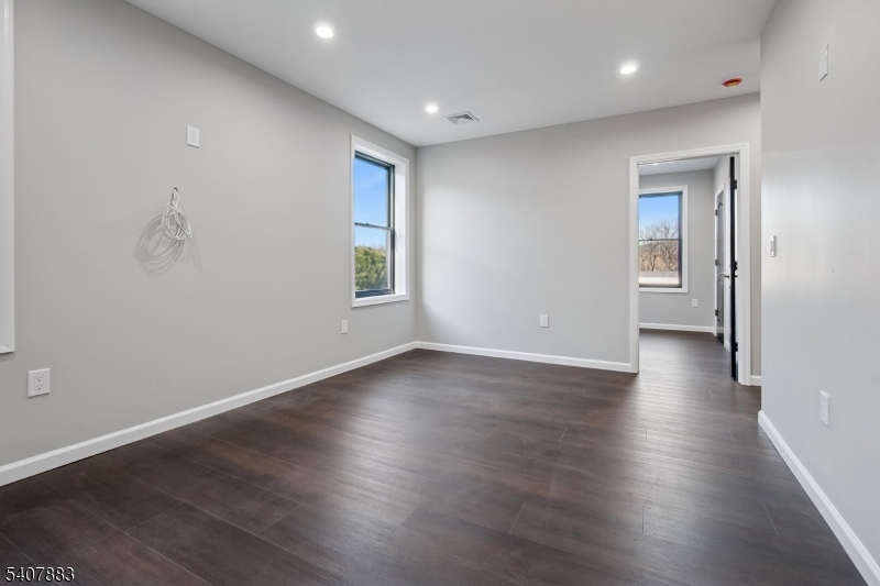 266 Morris Avenue, Unit 2 Springfield, NJ 07081 - Photo 12 of 23