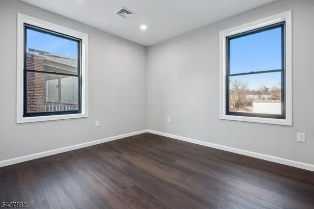 $2,500 | 266 Morris Avenue, Unit 2, Springfield, NJ 07081