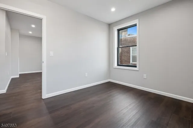 $2,500 | 266 Morris Avenue, Unit 2, Springfield, NJ 07081