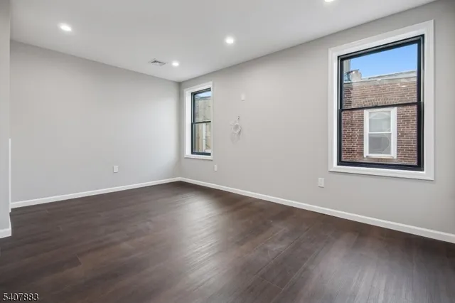 $2,500 | 266 Morris Avenue, Unit 2, Springfield, NJ 07081