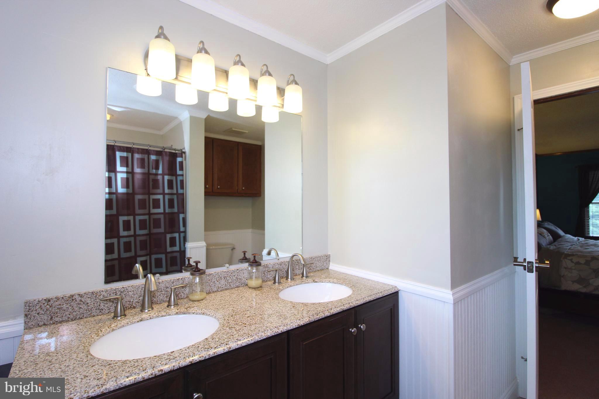 12640 Keymar Road Keymar, MD 21757 - Photo 19 of 30 Bath (Master)