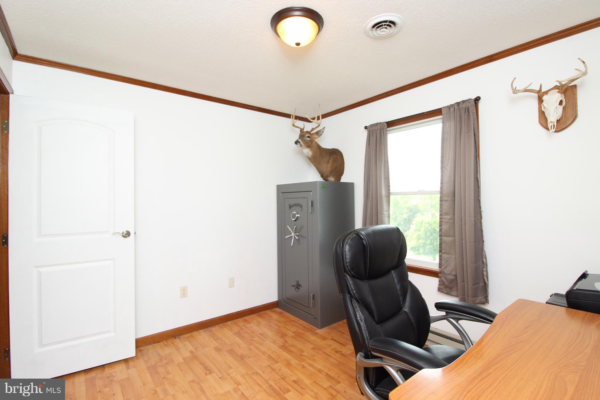 12640 Keymar Road Keymar, MD 21757 - Photo 23 of 30 Bedroom