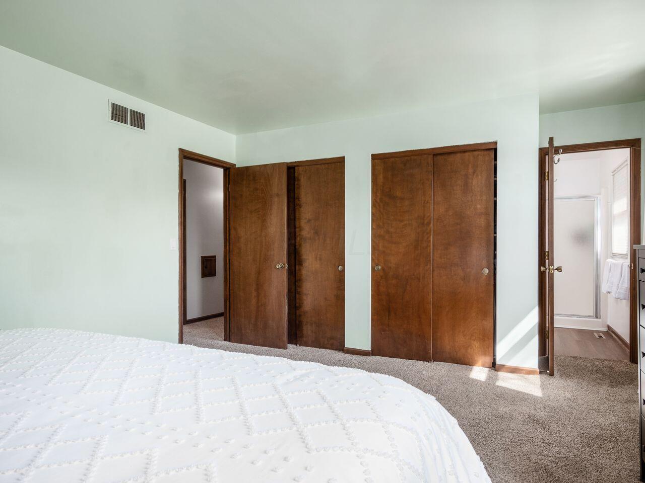 5861 Ravine View Court Columbus, OH 43231 - Photo 25 of 42 2 large double closets