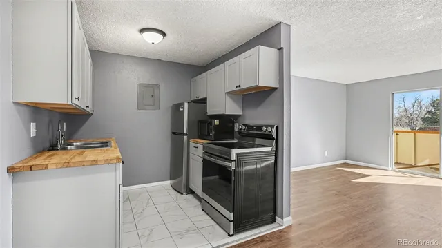 $139,900 | 10211 Ura Lane, Unit 205, Thornton, CO 80260