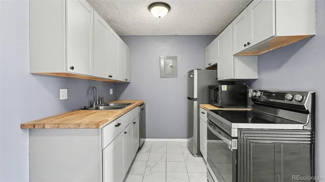 $139,900 | 10211 Ura Lane, Unit 205, Thornton, CO 80260