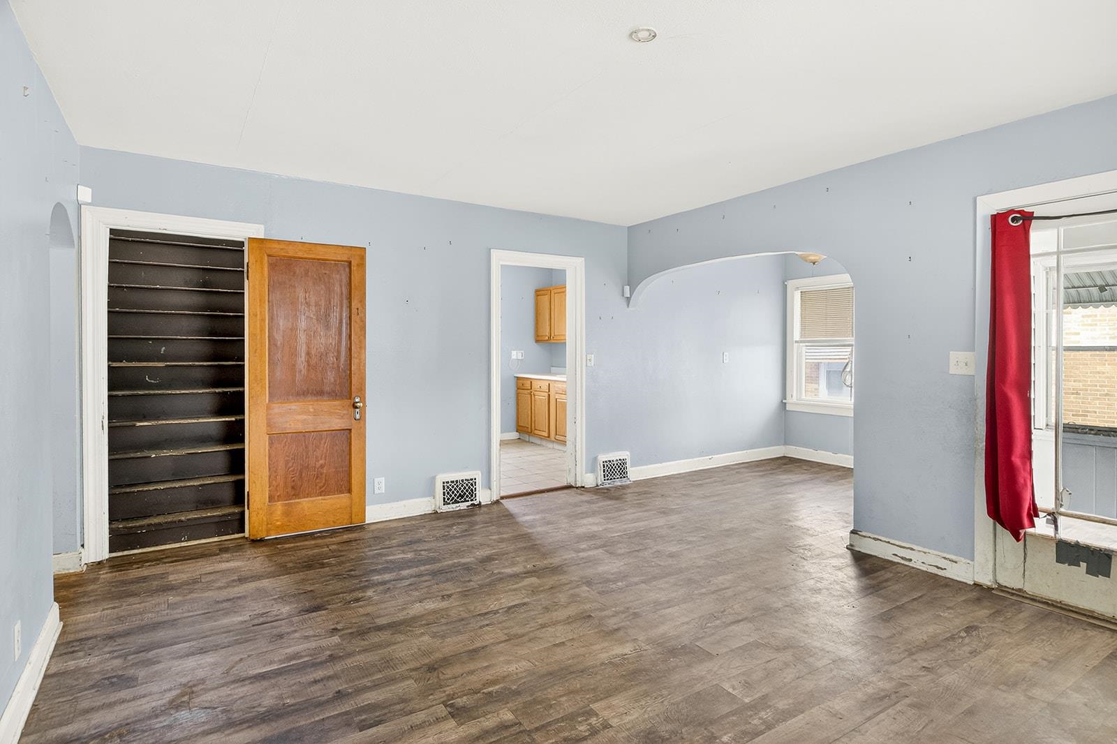 2823 Ridgeway Avenue Rockford, IL 61101 - Photo 24 of 28 an empty room with wooden floor closet and windows
