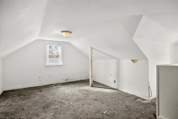 $99,000 | 2823 Ridgeway Avenue, Rockford, IL 61101